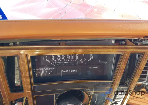 1979 Buick Riviera из США, поврежденный, VIN 00004Z57R9E103330